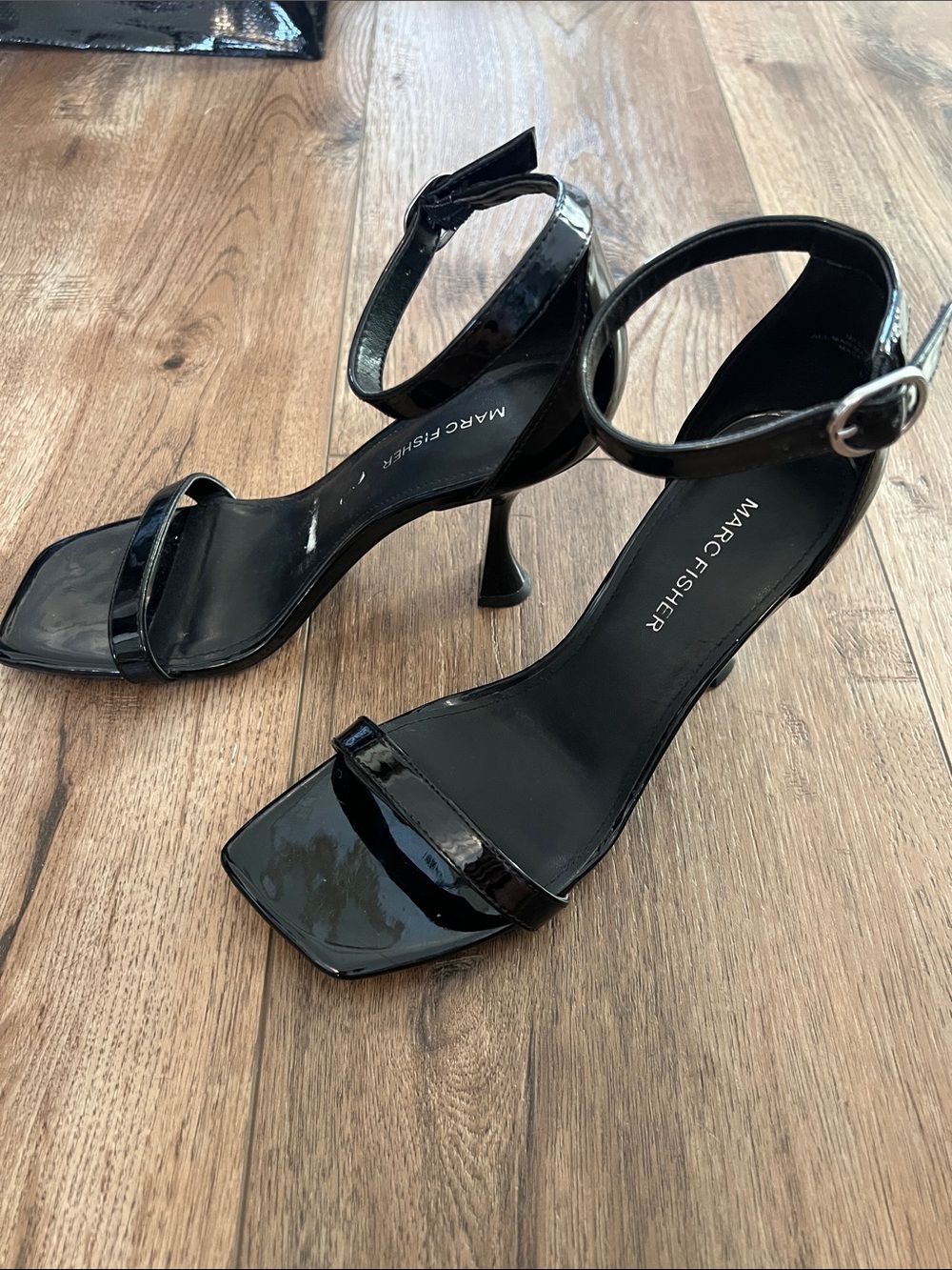 Marc Fisher Black Patten Leather ESMINA-R 7.5